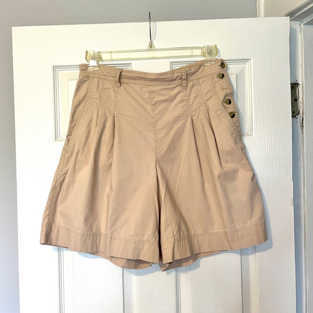 Jennifer Moore Beige Pleated Shorts with Button Accents